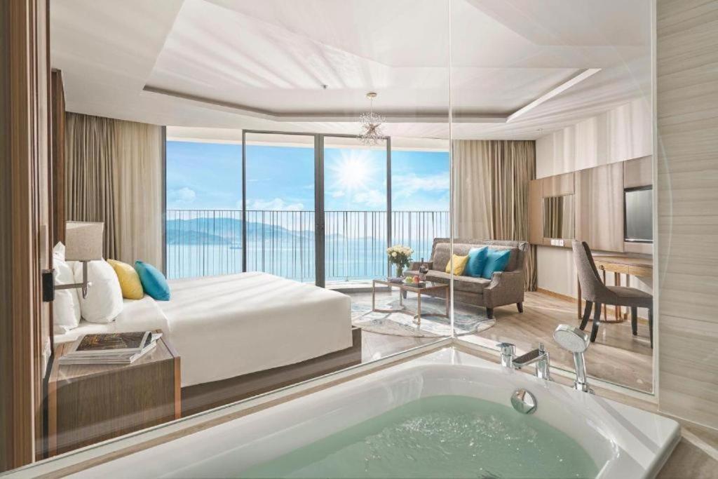 Luxury Seaview Panorama Nha Trang By Luna ภายนอก รูปภาพ